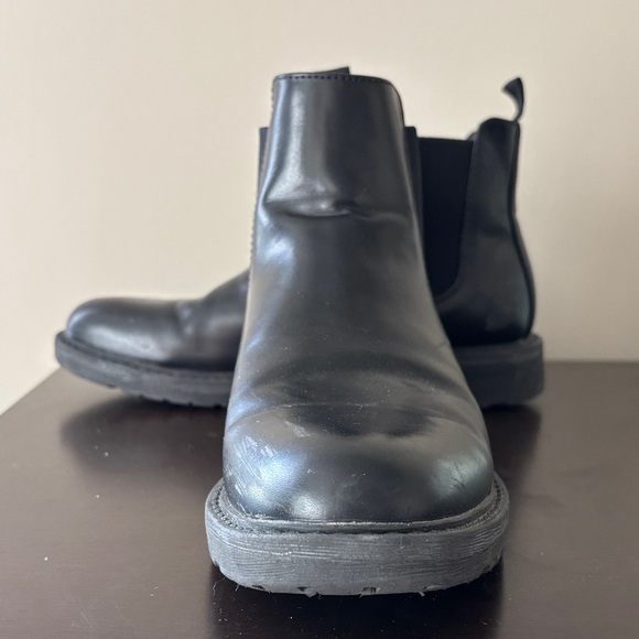 Kenneth Cole Reaction Black Chelsea Boots - Picture 1 of 4